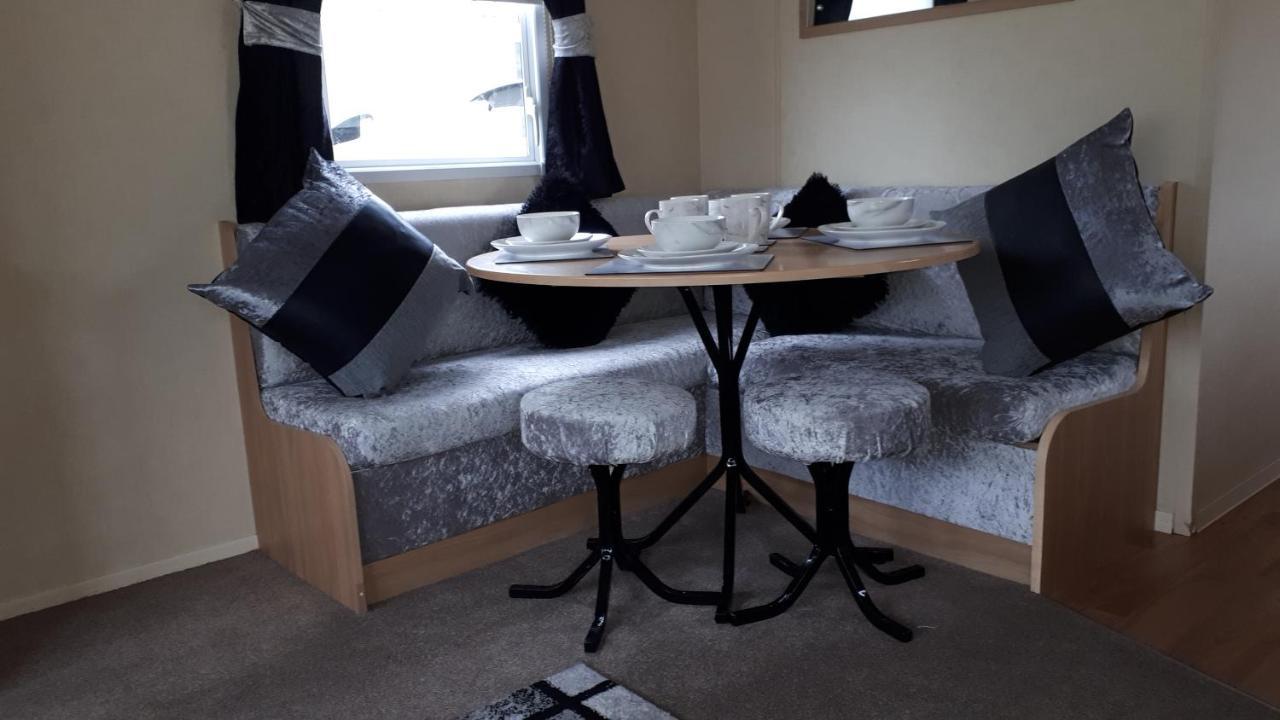 I & K Static Caravan Hire Sited On Winkups Towyn North Wales With Free Wi-Fi And Netflix Kinmel Bay Εξωτερικό φωτογραφία